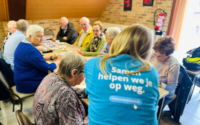 Een digicafé in Gijzegem, georganiseerd door Digipunt Aalst.